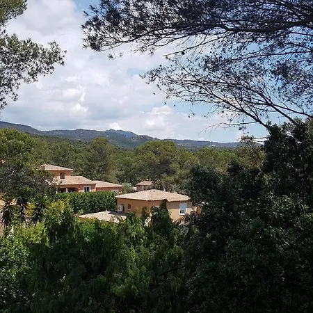 Bed and breakfast D Hotes De La Louve 4*