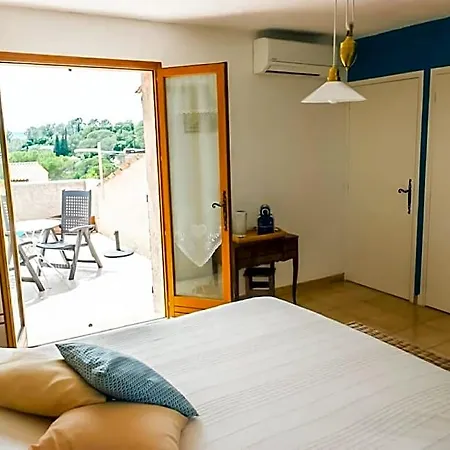 Panzió D Hotes De La Louve 4*