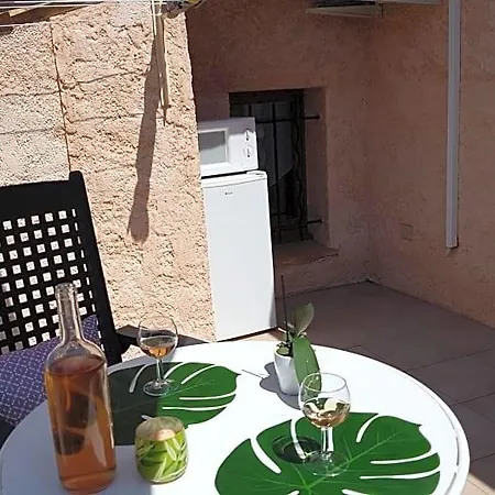 D Hotes De La Louve Fréjus