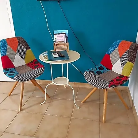 D Hotes De La Louve Fréjus