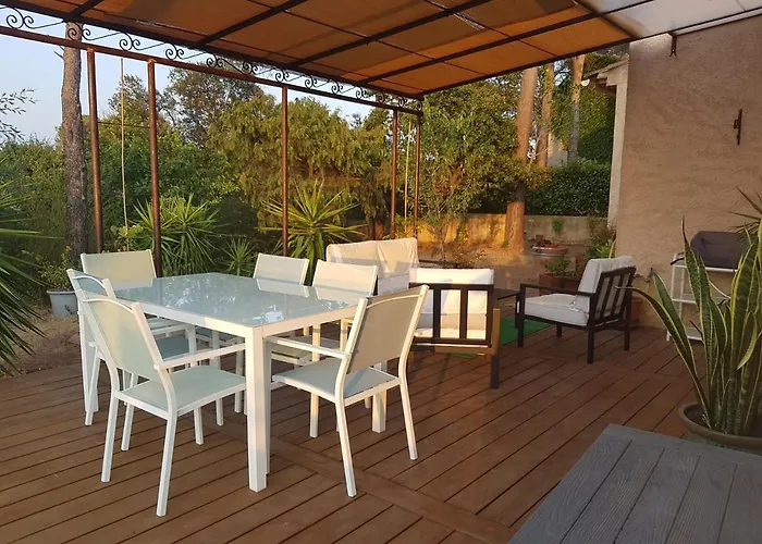 Bed and breakfast D Hotes De La Louve 4*